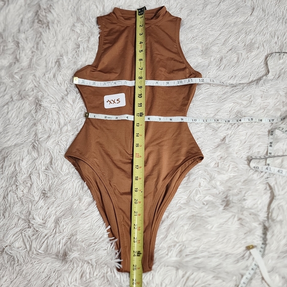 SKIMS SWIM ZIP FRONT SLEEVELESS ONE PIECE/ ALMOND/ NWT - Picture 11 of 16